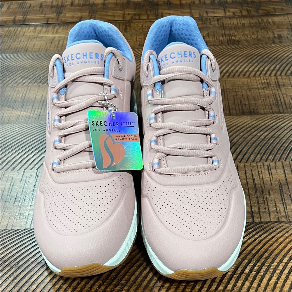 Skechers Women's Pink Athletic Sneakers